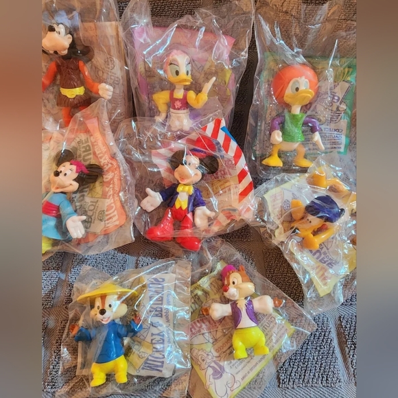8 Complete Set NEW McDonalds 1994 Disney Epcot Adventures Mickey & Friends Toys - Picture 3 of 3